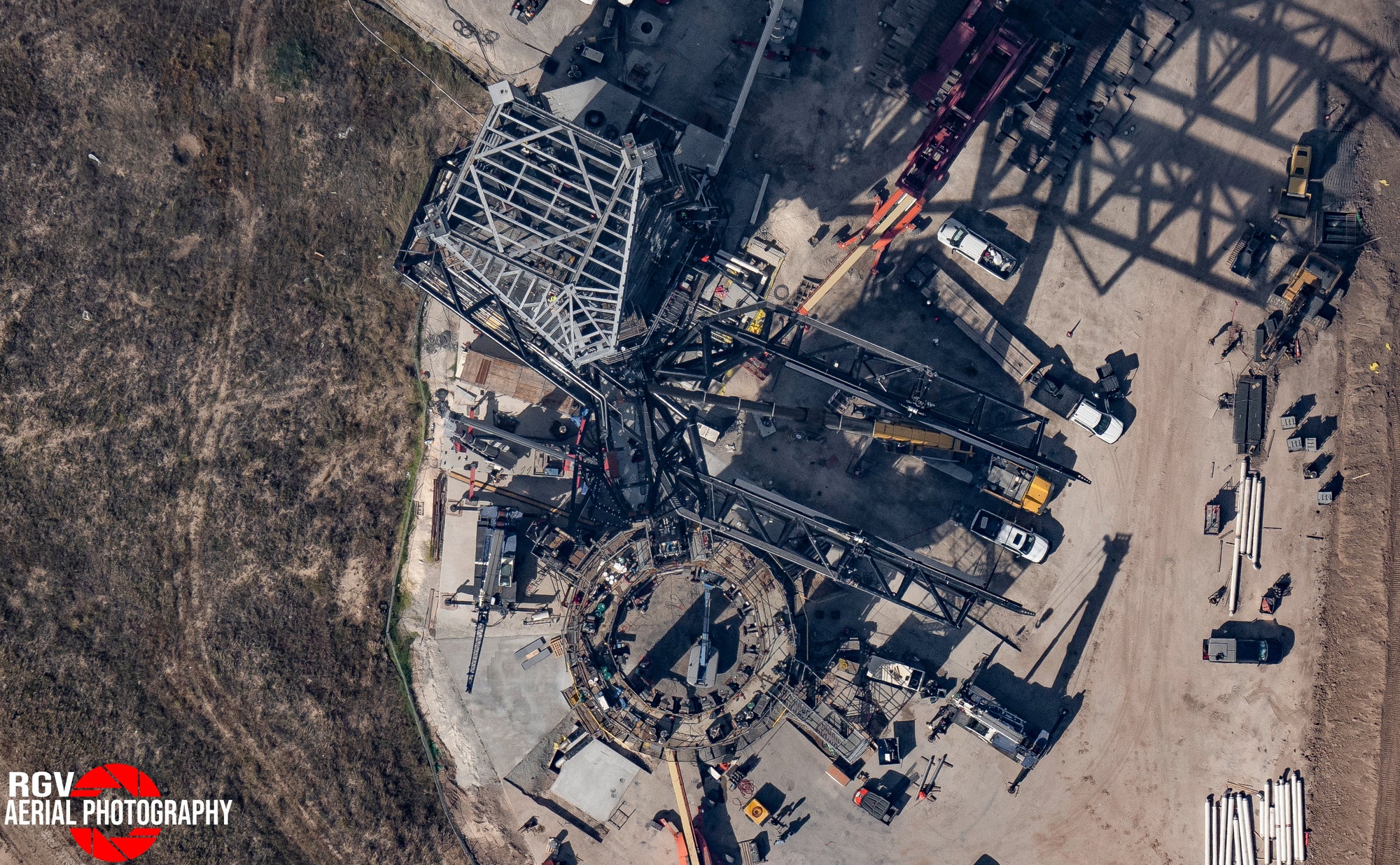 Overhead shot of Mechazilla catching structure at Starbase